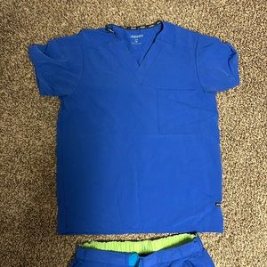 Jockey women’s blue scrubs set (fit like medium)